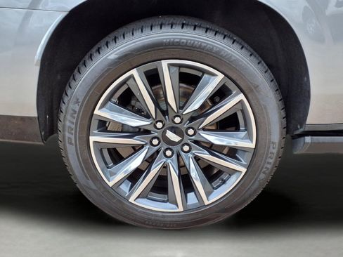 Used 2021 Cadillac Escalade ESV Sport Platinum AWD/4WD image 9