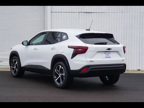 New 2026 Chevrolet Trax RS FWD image 23