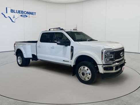 Used 2024 Ford F450 Lariat w/ Camper Package AWD/4WD image 3