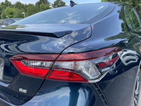 Used 2021 Toyota Camry SE w/ Convenience Package FWD image 20
