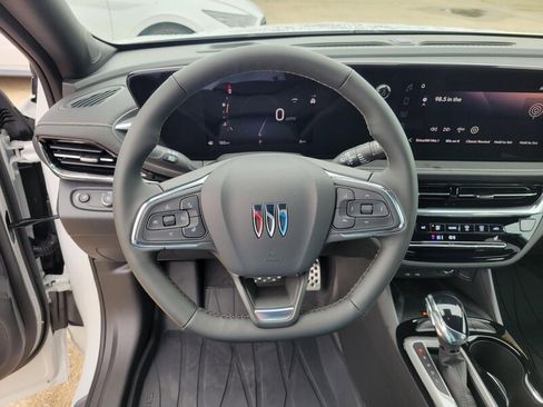 New 2026 Buick Envista Avenir image 17