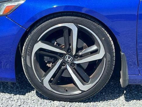 Used 2018 Honda Accord Sport image 12