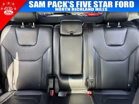 Used 2016 Ford Edge Titanium w/ Equipment Group 302A FWD image 15