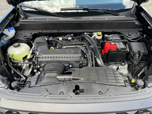 New 2025 Ford Maverick XL w/ Equipment Group 102A image 40