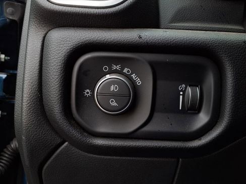 Used 2024 RAM 2500 Big Horn w/ Bed Utility Group image 30