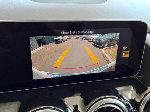 Used 2021 Mercedes-Benz GLA 250 image 24