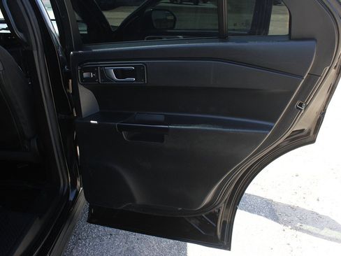 Used 2022 Ford Explorer 4WD Police Interceptor image 32