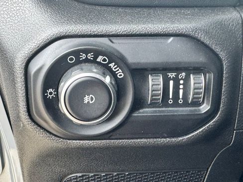 Used 2020 Jeep Wrangler Unlimited Rubicon w/ Quick Order Package 28Y Recon AWD/4WD image 27