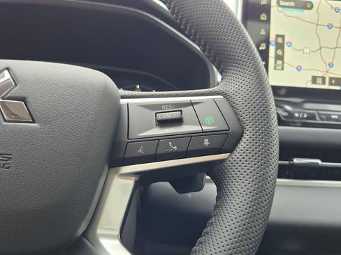 New 2025 Mitsubishi Outlander SE image 29