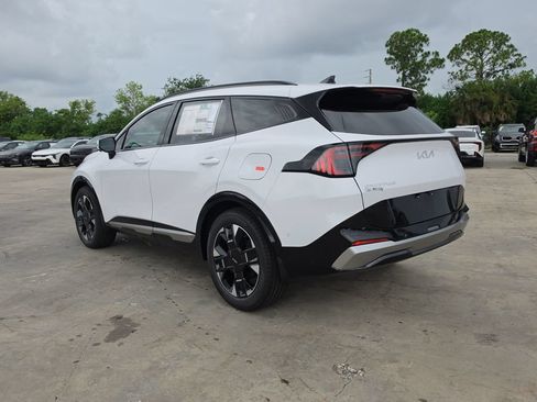 New 2026 Kia Sportage SX FWD image 6
