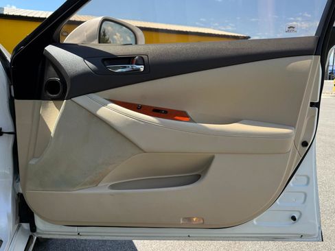 Used 2010 Lexus ES 350 FWD image 17