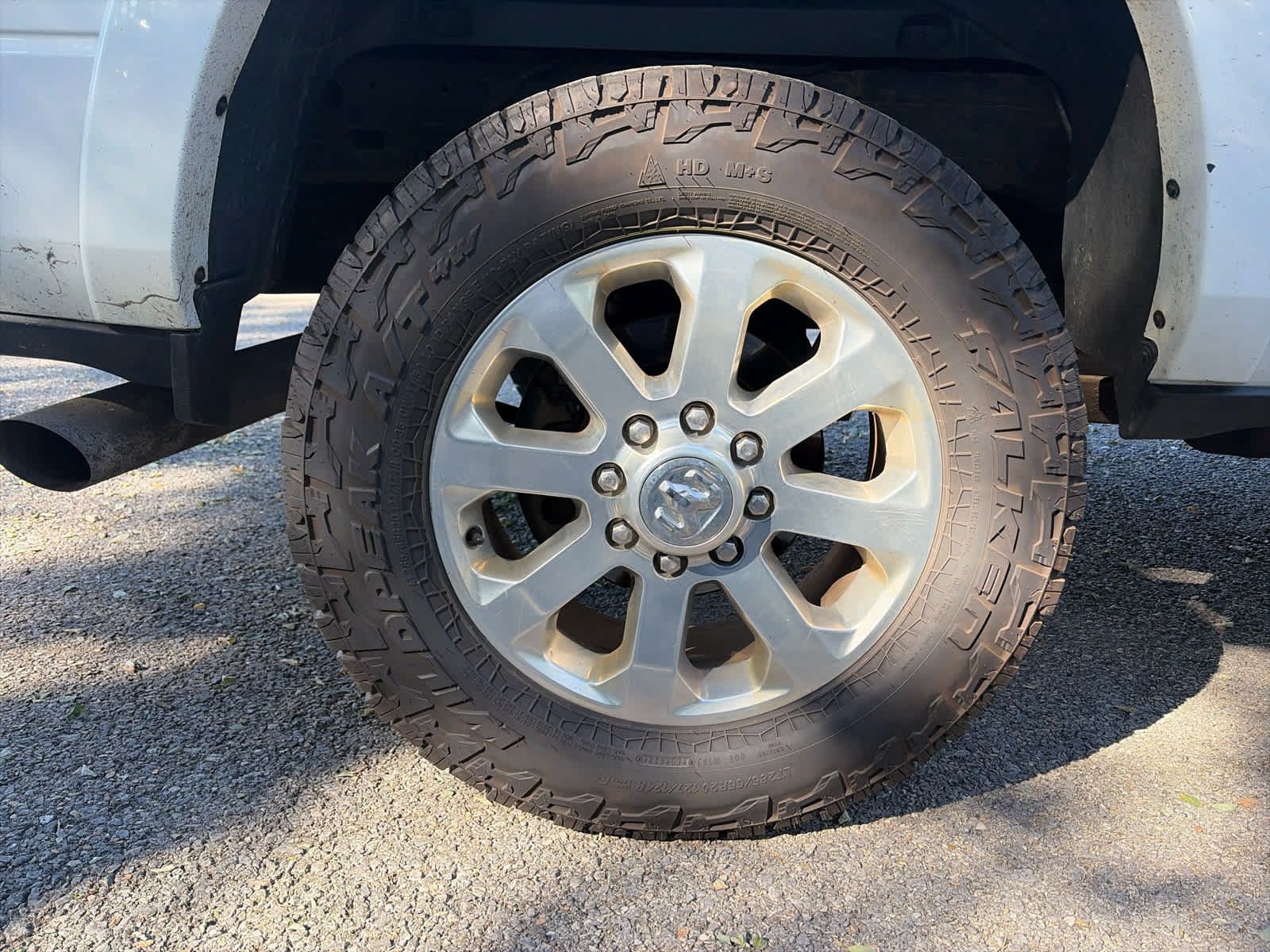 Used 2019 RAM 2500 Laramie AWD/4WD image 11