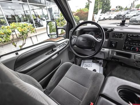 Used 2002 Ford F250 XLT AWD/4WD image 17