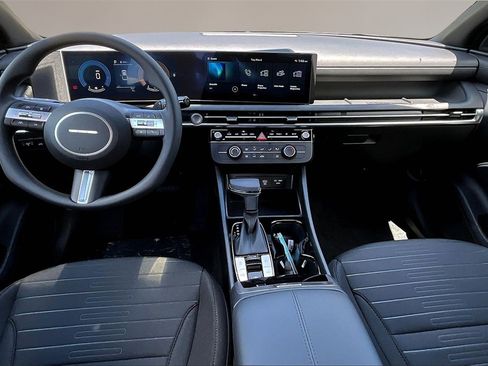 New 2025 Hyundai Santa Cruz SE image 5