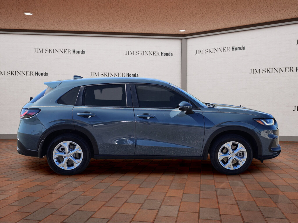 Certified 2023 Honda HR-V LX image 7