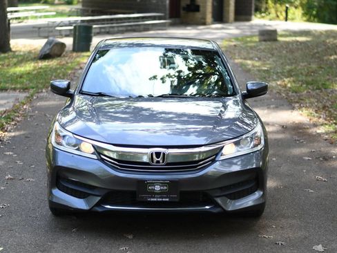 Used 2017 Honda Accord LX image 2