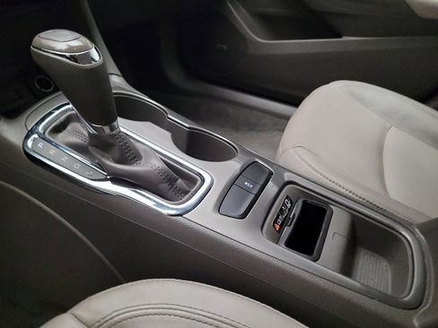 Used 2016 Chevrolet Cruze Premier FWD image 26