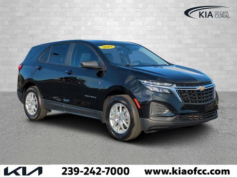 Used 2023 Chevrolet Equinox LS w/ LS Convenience Package image 1