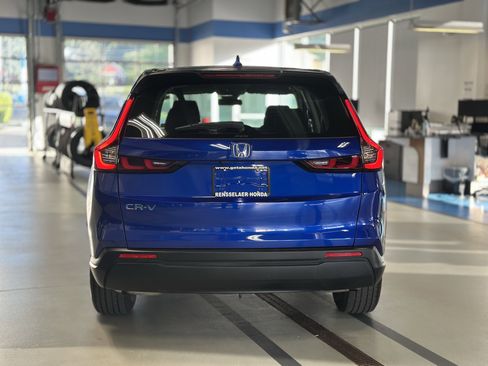 Used 2024 Honda CR-V LX image 5