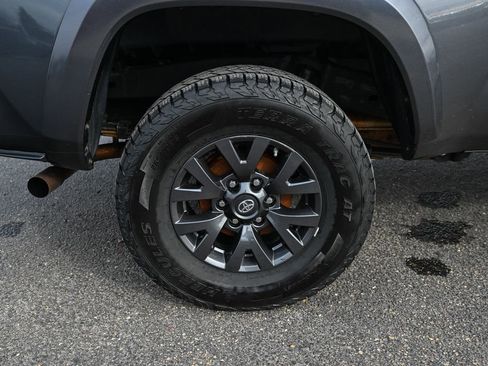 Used 2021 Toyota Tacoma SR5 image 14
