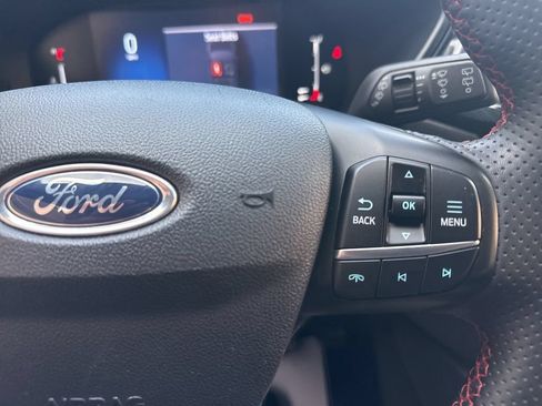 Used 2023 Ford Escape ST-Line w/ Tech Pack #1 AWD/4WD image 37