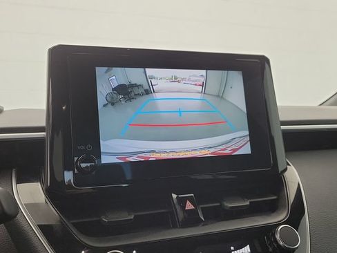 Used 2025 Toyota Corolla SE FWD image 28