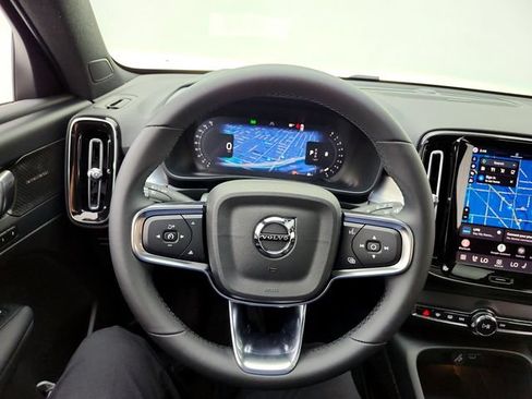 New 2026 Volvo XC40 B5 Ultra w/ Climate Package AWD/4WD image 25