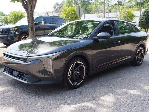 Used 2025 Kia K4 EX image 3