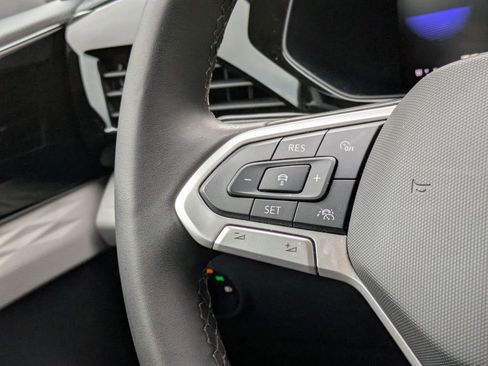 Used 2024 Volkswagen Taos S image 18