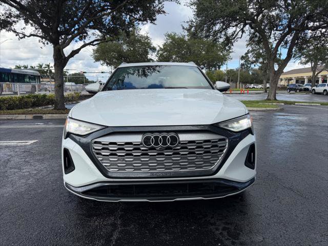 Used 2024 Audi Q8 e-tron Premium Plus w/ Premium Plus Package AWD/4WD image 9