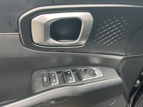 Certified 2023 Kia Sorento EX image 15