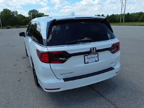 Used 2023 Honda Odyssey Sport image 8