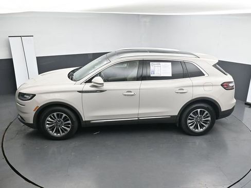 Used 2022 Lincoln Nautilus Reserve AWD/4WD image 24