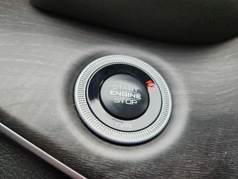 Used 2024 Jeep Grand Cherokee L Limited w/ Trailer Tow Package image 17