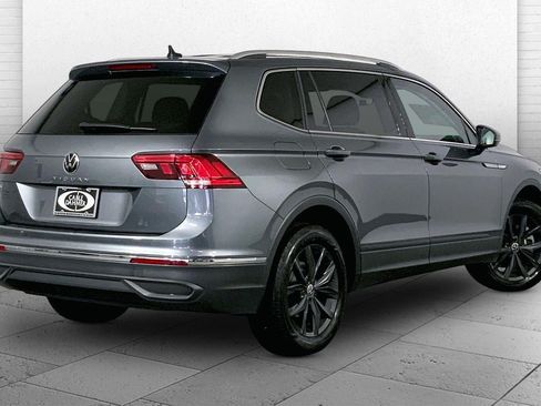 Used 2024 Volkswagen Tiguan SE FWD image 13