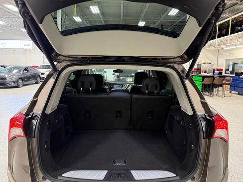 Used 2019 Buick Envision Essence image 24