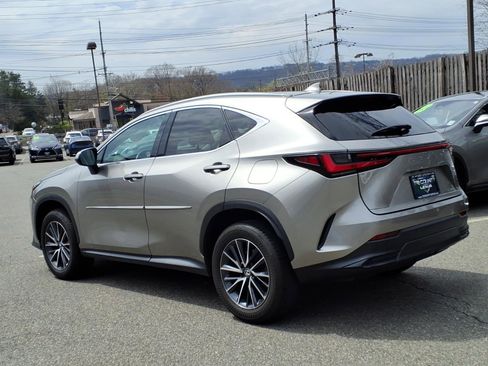 Used 2024 Lexus NX 250 FWD w/ Cold Area Package image 4