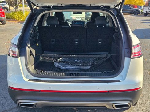 Certified 2022 Lincoln Nautilus AWD w/ Premium Package image 12