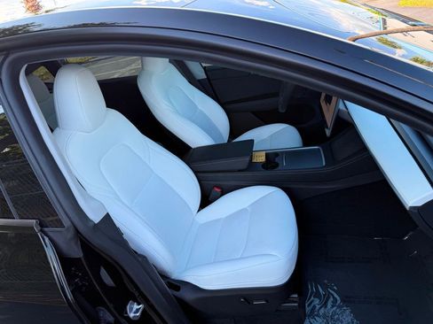 Used 2024 Tesla Model Y Long Range image 29