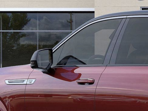 New 2025 Cadillac Escalade IQ Luxury 1 w/ Smart Trailering package image 14