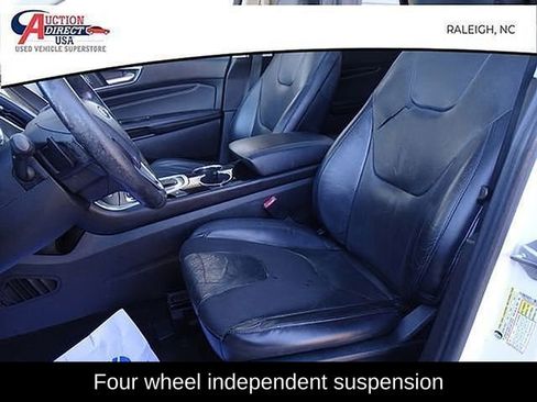 Used 2016 Ford Edge Titanium w/ Equipment Group 301A image 23