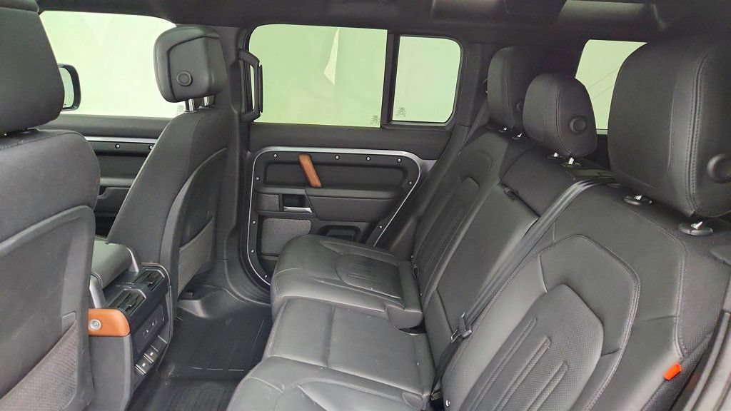 Used 2023 Land Rover Defender 110 X AWD/4WD image 23