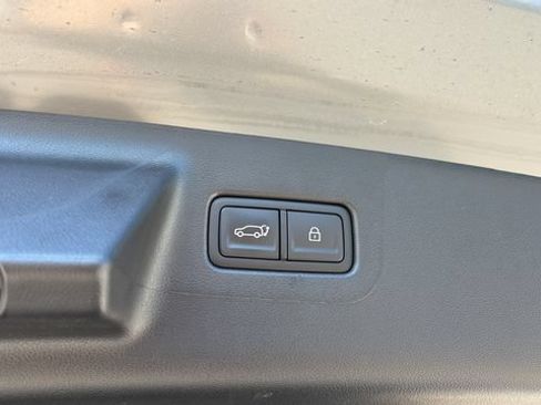 Used 2025 Hyundai Santa Fe SEL FWD image 41