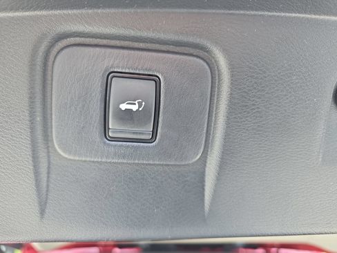 Used 2017 Nissan Murano Platinum w/ Platinum Technology Package FWD image 13