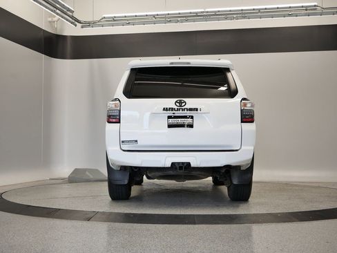 Used 2020 Toyota 4Runner SR5 Premium image 45