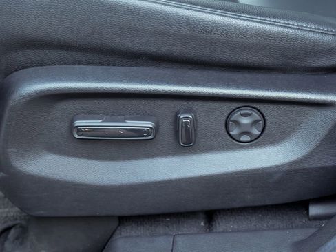 Used 2025 Honda Odyssey EX-L image 24