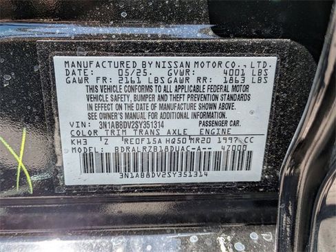 New 2025 Nissan Sentra SR w/ Midnight Edition image 32