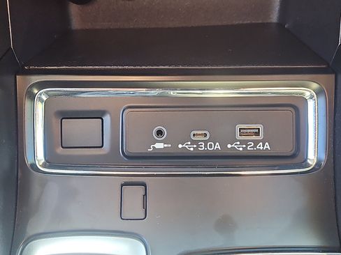 Certified 2023 Subaru Ascent Premium w/ Convenience Package AWD/4WD image 23