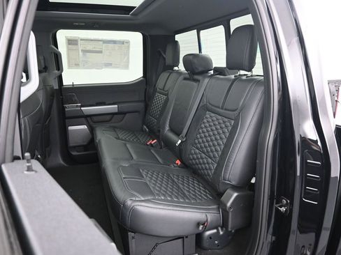 New 2026 Ford F250 Lariat w/ Black Appearance Package image 26