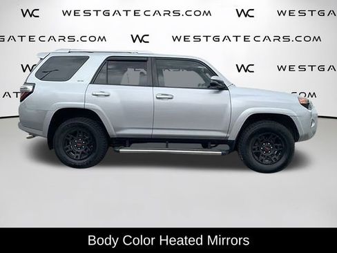 Used 2018 Toyota 4Runner SR5 Premium image 10